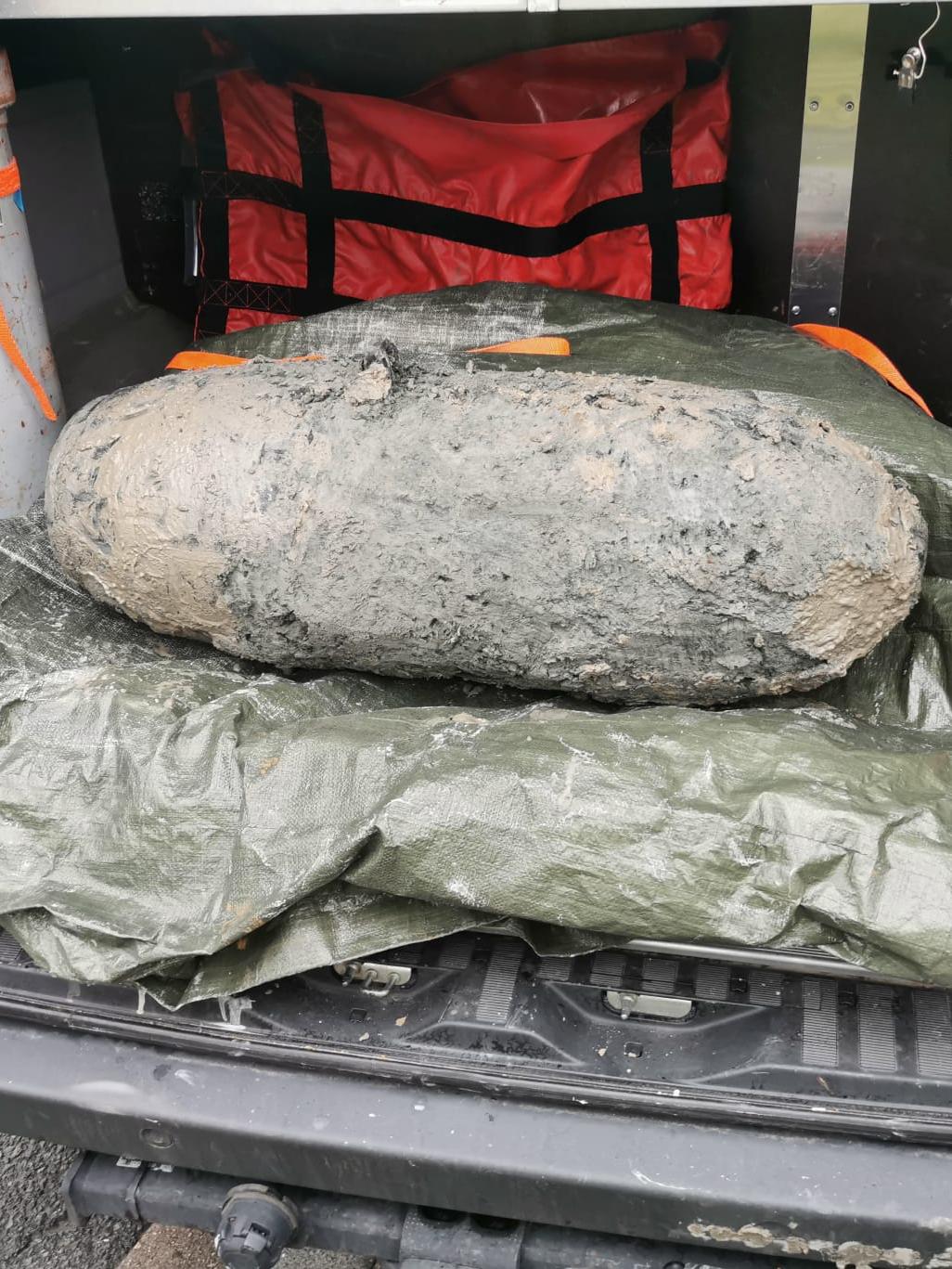 Entsch&auml;rfte Weltkriegsbombe im Kofferraum